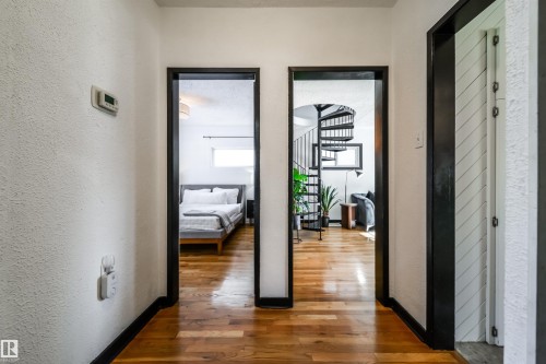 9832 85 Avenue, Edmonton, AB - Indoor Photo Showing Other Room