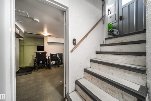 9832 85 Avenue, Edmonton, AB - Indoor Photo Showing Other Room