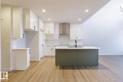17537 62A Street, Edmonton, AB - Indoor Photo Showing Kitchen