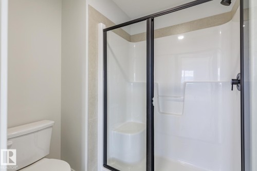 17537 62A Street, Edmonton, AB - Indoor Photo Showing Bathroom