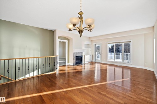 7 17603 99 Street, Edmonton, AB - Indoor With Fireplace