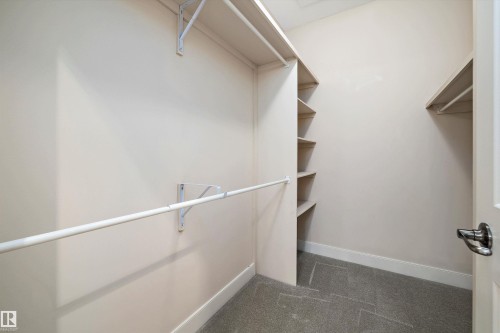 7 17603 99 Street, Edmonton, AB - Indoor With Storage