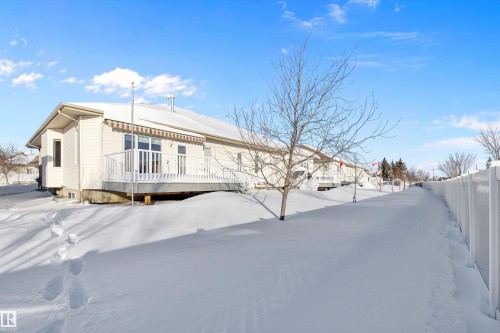 7 17603 99 Street, Edmonton, AB - Outdoor