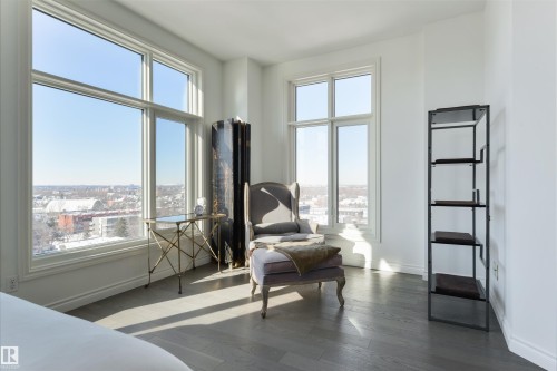 1107 9020 Jasper Avenue, Edmonton, AB - Indoor