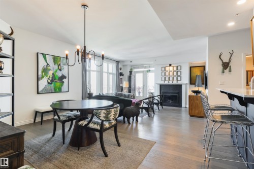 1107 9020 Jasper Avenue, Edmonton, AB - Indoor Photo Showing Dining Room