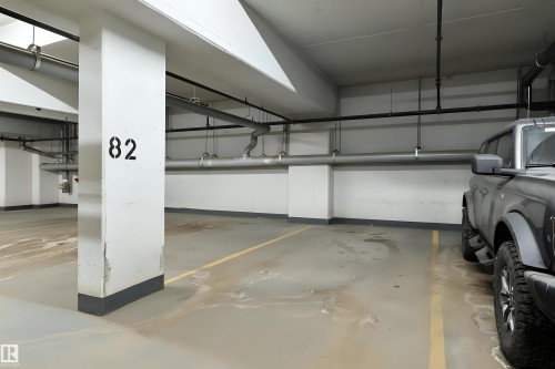 1107 9020 Jasper Avenue, Edmonton, AB - Indoor Photo Showing Garage