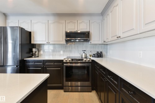 1107 9020 Jasper Avenue, Edmonton, AB - Indoor Photo Showing Kitchen