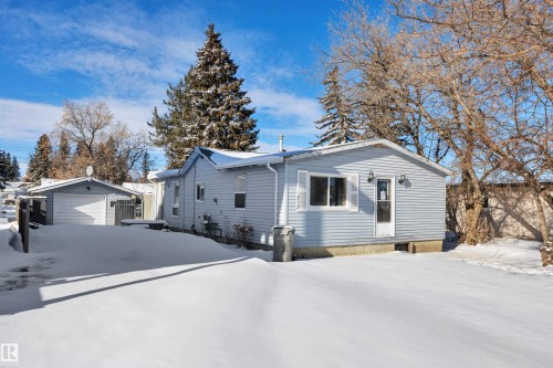 4712 49 Street, Calmar, AB - Outdoor With Facade
