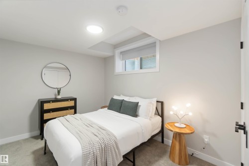 9145 154 Street, Edmonton, AB - Indoor Photo Showing Bedroom