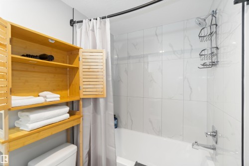 9145 154 Street, Edmonton, AB - Indoor Photo Showing Bathroom