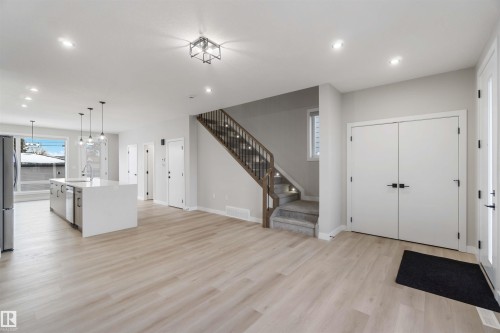 9145 154 Street, Edmonton, AB - Indoor