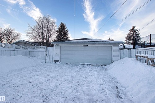 Snow covered garage - 9907 165 Street, Edmonton, AB - Outdoor