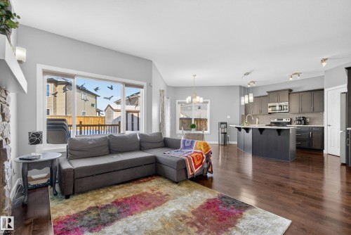 90 Hilldowns Drive, Spruce Grove, AB - Indoor