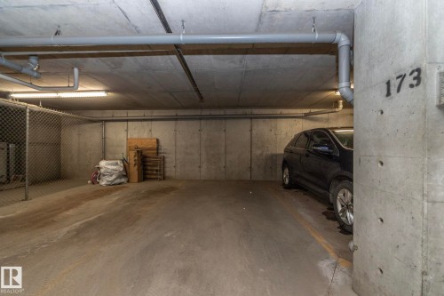 134 390 Windermere Road, Edmonton, AB - Indoor Photo Showing Garage