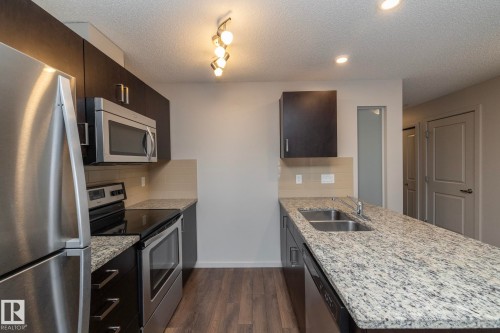 134 390 Windermere Road, Edmonton, AB - Indoor Photo Showing Kitchen With Double Sink With Upgraded Kitchen