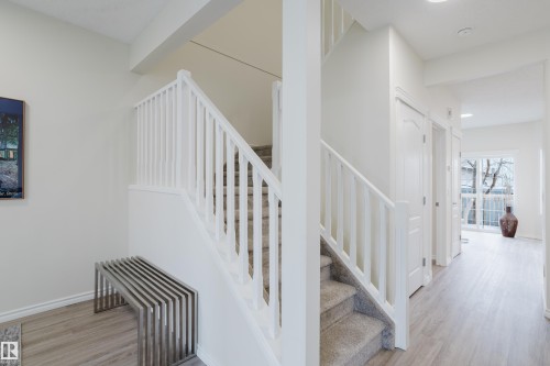 42 1780 Glastonbury Boulevard, Edmonton, AB - Indoor Photo Showing Other Room