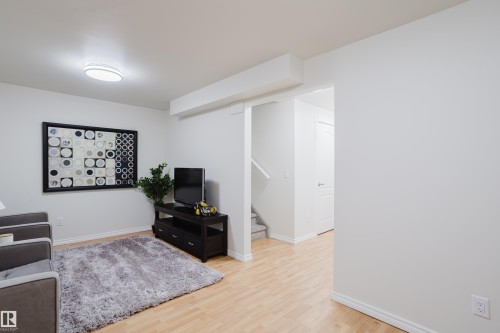 42 1780 Glastonbury Boulevard, Edmonton, AB - Indoor