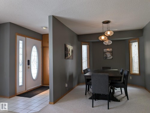 6931 14 Avenue, Edmonton, AB - Indoor Photo Showing Dining Room