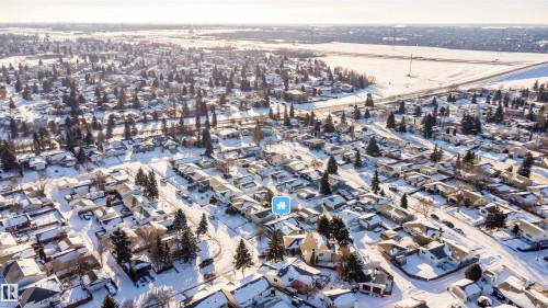 6931 14 Avenue, Edmonton, AB - Outdoor With View