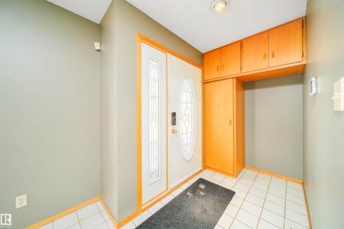 6931 14 Avenue, Edmonton, AB - Indoor Photo Showing Other Room