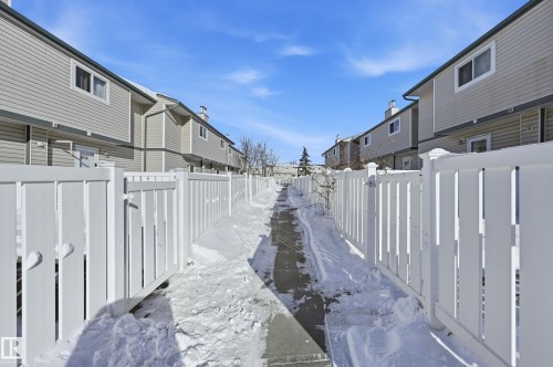 View of street featuring a residential view - 1482 Lakewood Road W, Edmonton, AB - Outdoor With Exterior