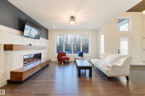 14 2406 Twp Road 540, Rural Lac Ste. Anne County, AB - Indoor Photo Showing Living Room With Fireplace