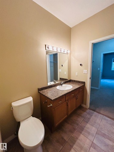 214 4304 139 Avenue, Edmonton, AB - Indoor Photo Showing Bathroom