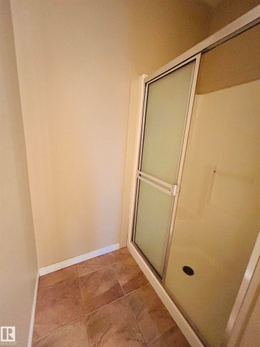 214 4304 139 Avenue, Edmonton, AB - Indoor