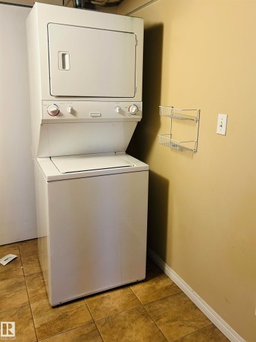214 4304 139 Avenue, Edmonton, AB - Indoor Photo Showing Laundry Room