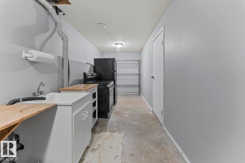 1006 11 Street, Cold Lake, AB - Indoor Photo Showing Laundry Room