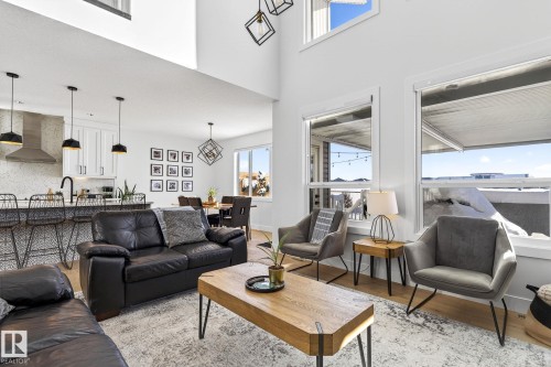 153 Henderson Link, Spruce Grove, AB - Indoor Photo Showing Living Room