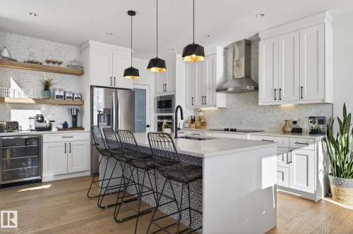 153 Henderson Link, Spruce Grove, AB - Indoor Photo Showing Kitchen With Upgraded Kitchen