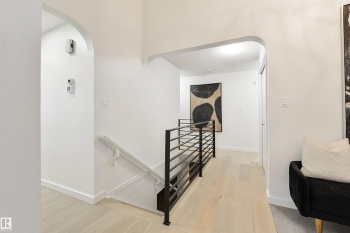 129 Ironwood Place, Edmonton, AB - Indoor Photo Showing Other Room