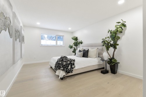 129 Ironwood Place, Edmonton, AB - Indoor Photo Showing Bedroom