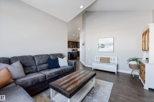 10613 96 Street, Morinville, AB - Indoor Photo Showing Living Room