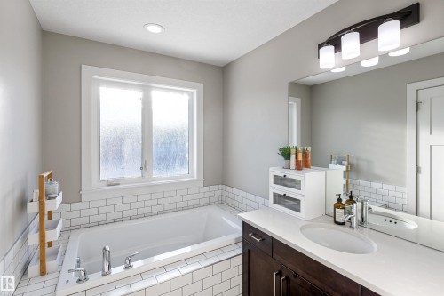 10613 96 Street, Morinville, AB - Indoor Photo Showing Bathroom