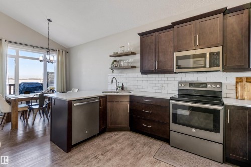 10613 96 Street, Morinville, AB - Indoor Photo Showing Kitchen