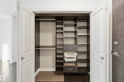 3 35 Sturgeon Road, St. Albert, AB - Indoor