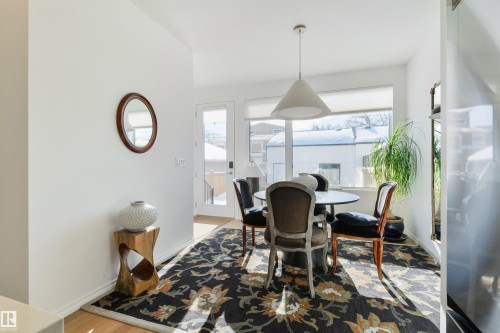 7707 79 Avenue, Edmonton, AB - Indoor Photo Showing Dining Room