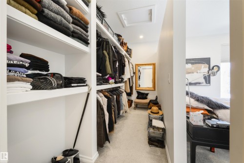 7707 79 Avenue, Edmonton, AB - Indoor With Storage