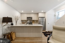 Legal one bedroom suite - 