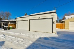 Double detached garage - 
