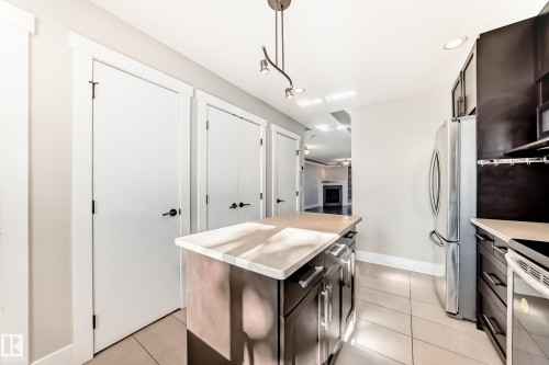 10711 70 Avenue, Edmonton, AB - Indoor Photo Showing Kitchen