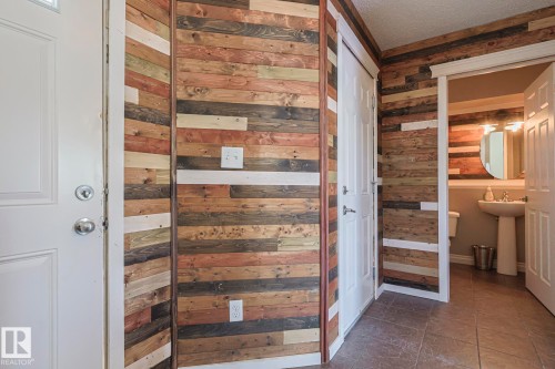 47 Hartwick Crest, Spruce Grove, AB - Indoor Photo Showing Other Room