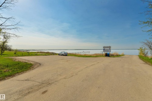 106 1 Street, Rural Lac Ste. Anne County, AB 