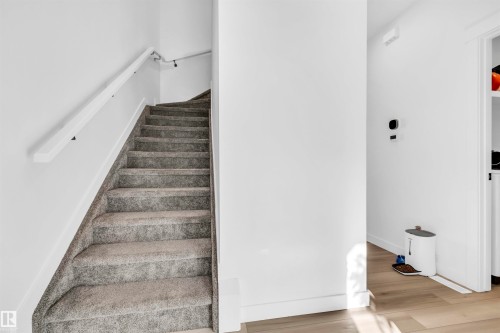 Unit 9 1910 Collip View Sw Sw, Edmonton, AB - Indoor Photo Showing Other Room