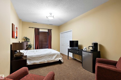 1004 10303 111 Street, Edmonton, AB - Indoor Photo Showing Bedroom