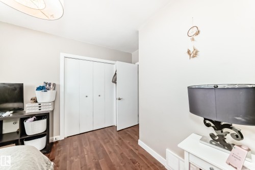 12332 129 Street, Edmonton, AB - Indoor