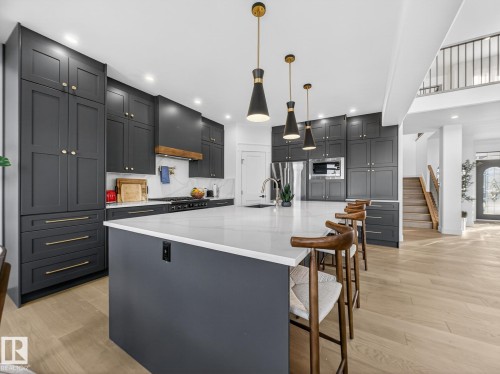 92 Nottingham Harbour, Sherwood Park, AB - Indoor Photo Showing Kitchen With Upgraded Kitchen