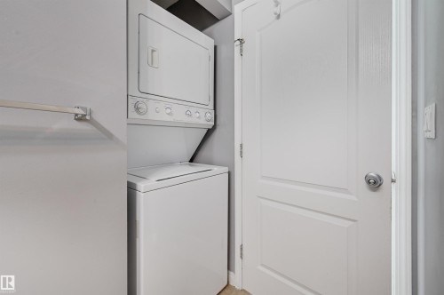 104 9525 162 Avenue, Edmonton, AB - Indoor Photo Showing Laundry Room
